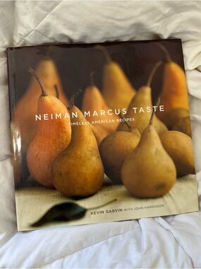 EUC NEIMAN MARCUS Taste: Timeless American Recipes Cookbook Hardcover 2007